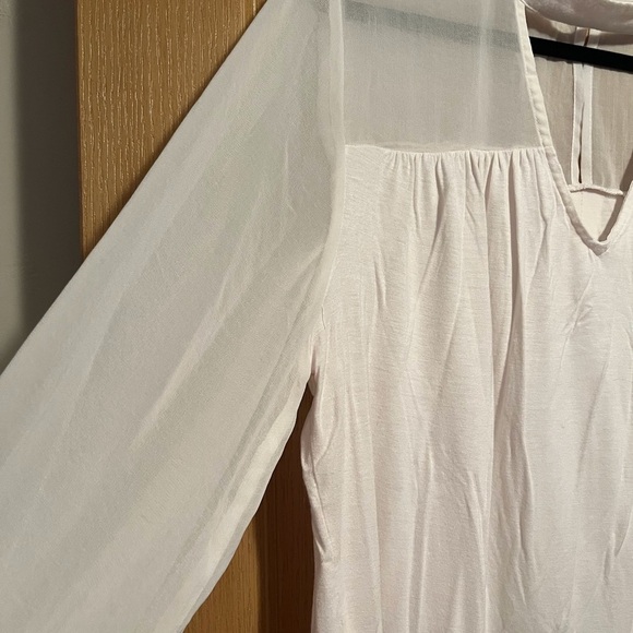 Maurice’s beautiful white blouse - Picture 3 of 8